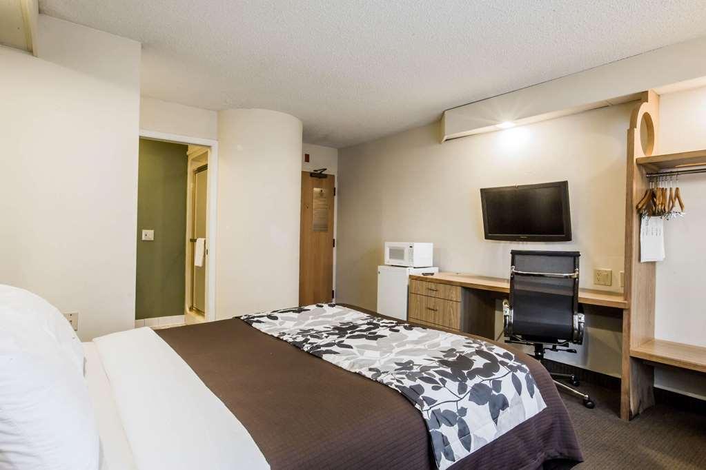 Rodeway Inn Austell Phòng bức ảnh