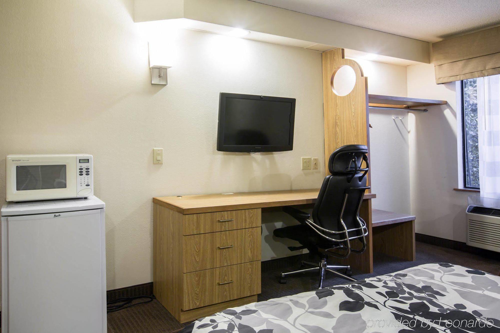 Rodeway Inn Austell Ngoại thất bức ảnh